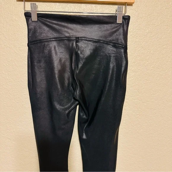 SPANX Shape Faux Leather Leggings Size Small - Picture 7 of 8